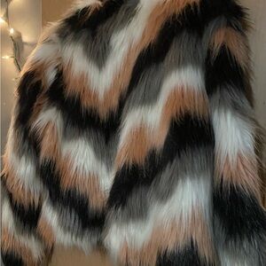 Faux Fur women’s jacket size XL